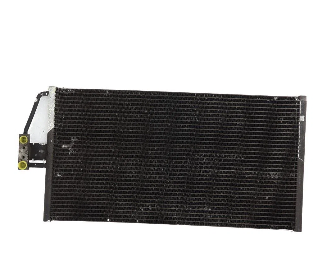 Condenseur clim Bmw 5 Touring (E39) 530 d (2000-2004) occasion — photo 2
