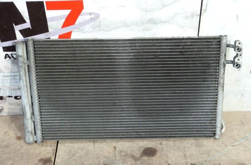 Condenseur clim BMW SERIE 1 E81 occasion