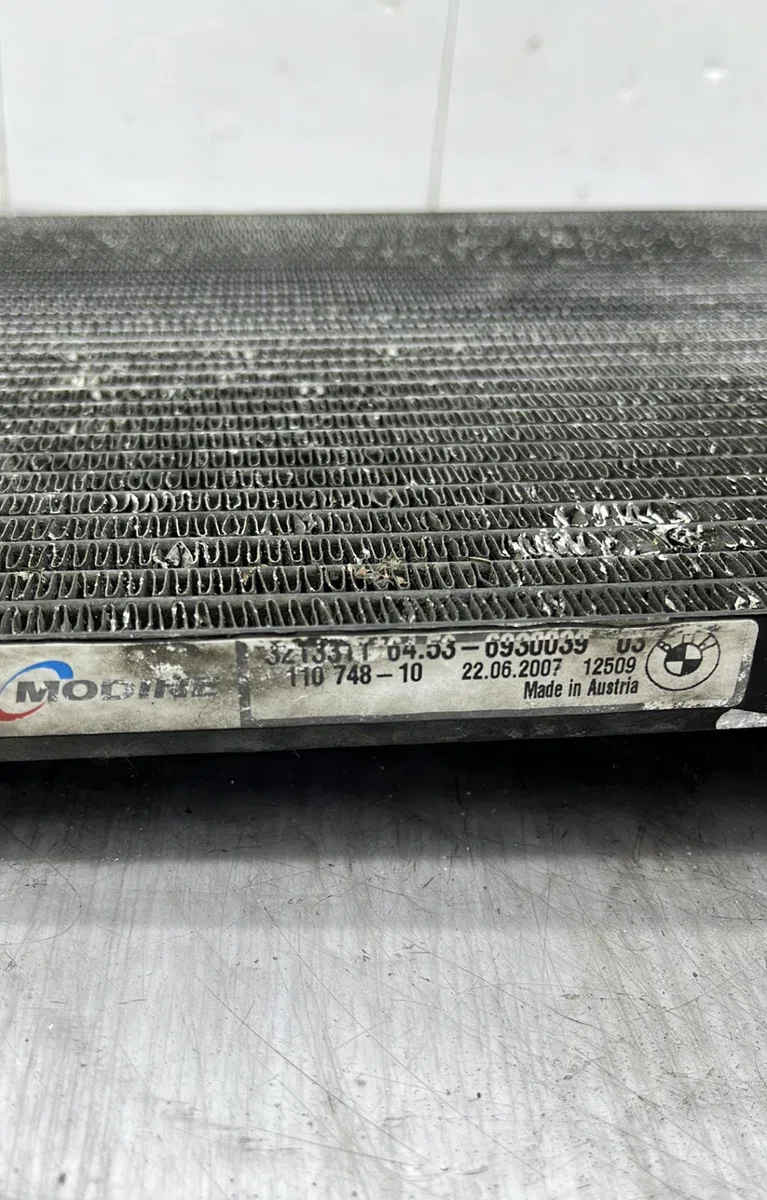Condenseur clim BMW SERIE 3 E91 TOURING PHASE 1 BREAK occasion — photo 3