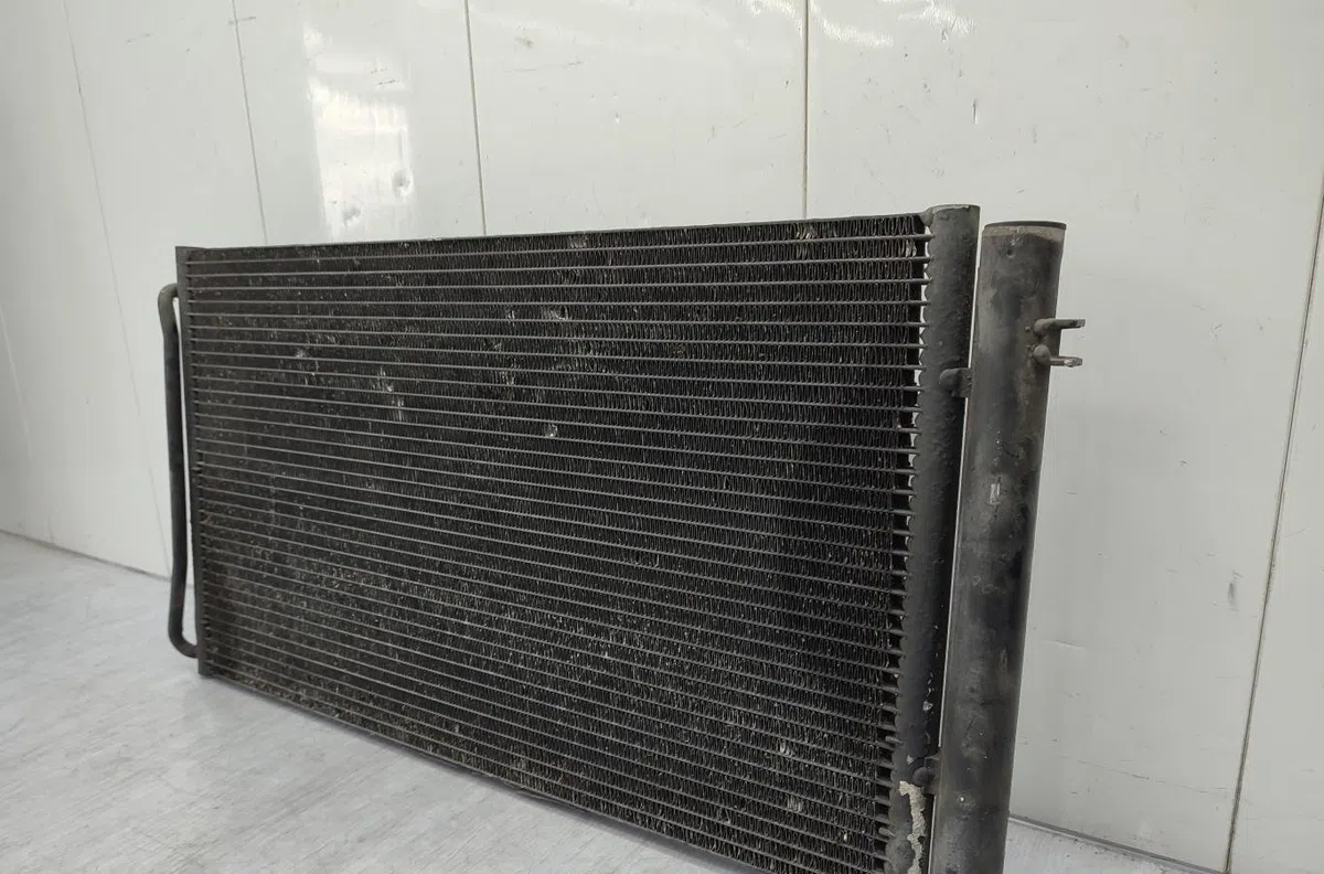 Condenseur clim BMW SERIE 3 E92 COUPE PHASE 1 occasion — photo 2