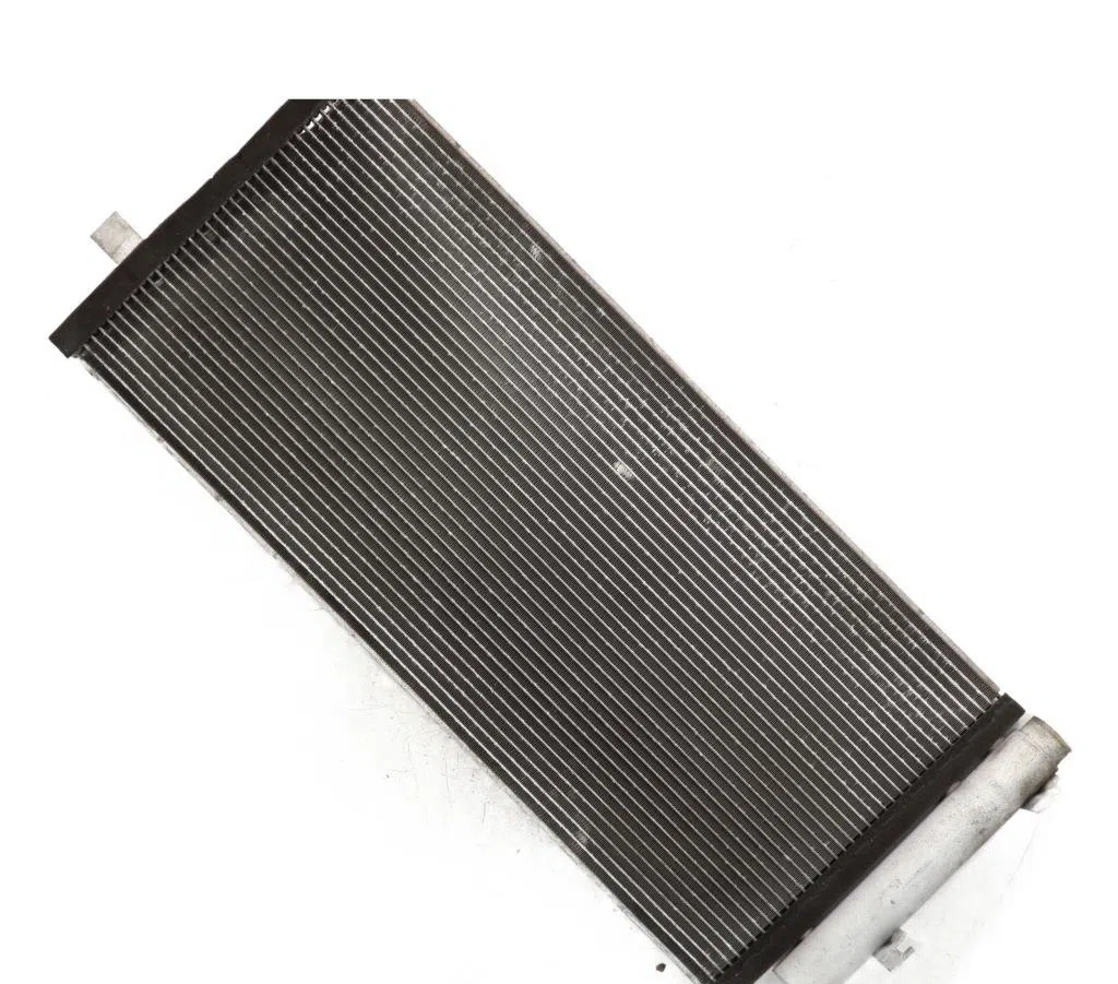 Condenseur clim Chevrolet AVEO A trois volumes (T300) 1.3 d (2011-2015) occasion — photo 3