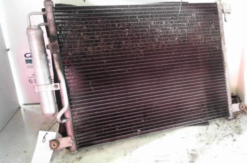 Condenseur clim Chevrolet AVEO - KALOS 3-5 portes (T200) 1.2 lpg (2005-2008) occasion