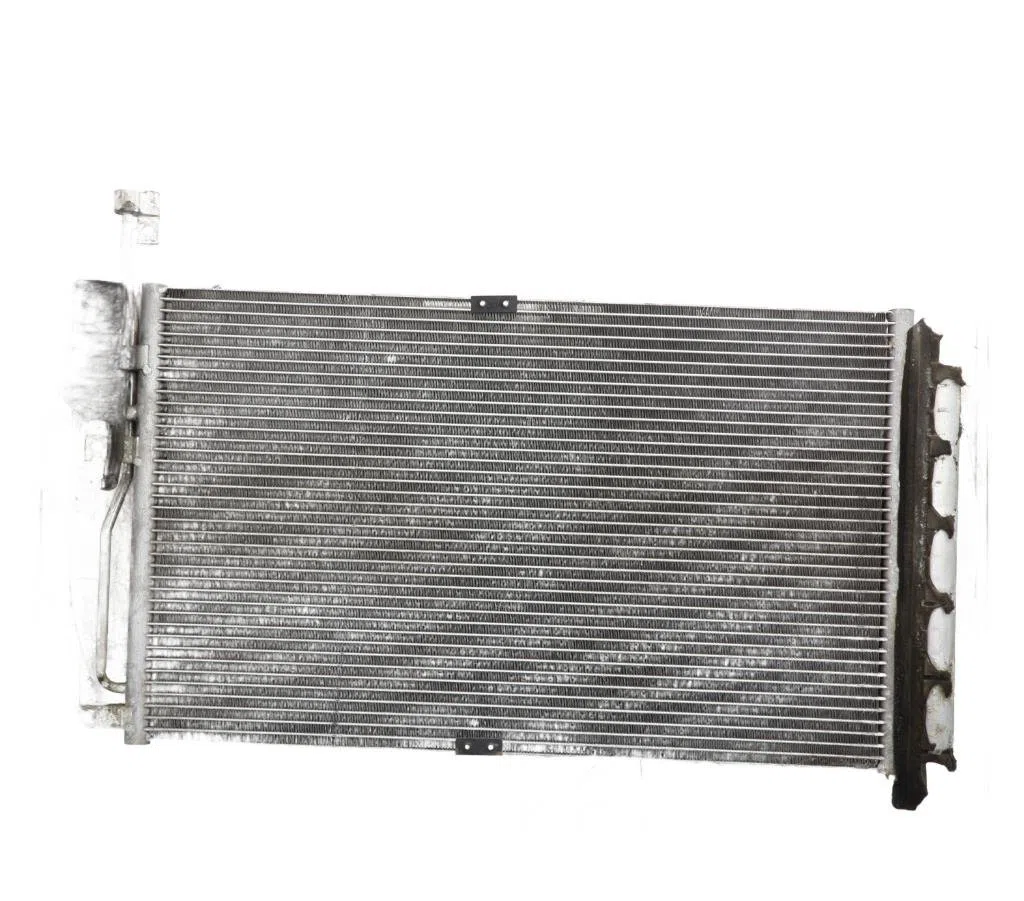 Condenseur clim Chevrolet CAPTIVA (C100, C140) 2.0 d 4wd (2006-2009) occasion — photo 3