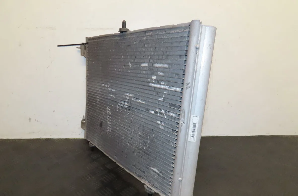 Condenseur clim Citroën C3 II (SC_) 1.4 hdi 70 (sc8hzc, sc8hr0, sc8hp4) (2009) 5 portes occasion — photo 4