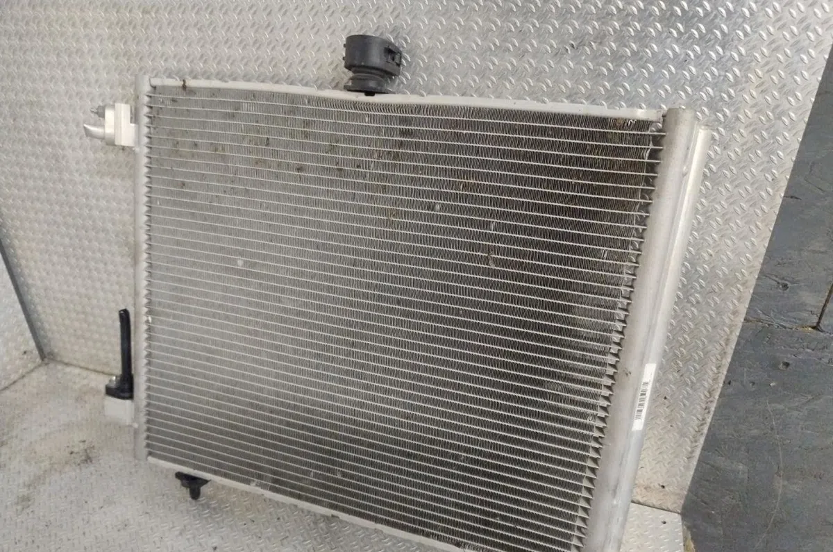 Condenseur clim Citroen C3 III (SX) 1.2 puretech 82 (2018) 5 portes occasion — photo 2
