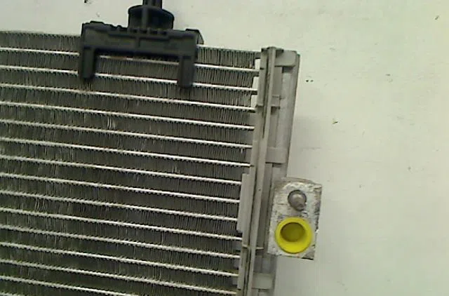 Condenseur clim Citroën C4 GRAND PICASSO I (UA_) 1.6 hdi 110 (2010-2013) occasion — photo 2