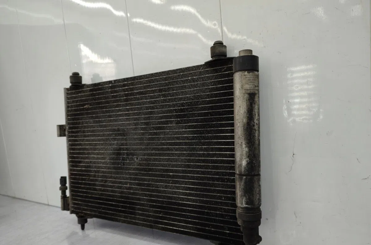 Condenseur clim CITROEN C5 1 PHASE 1 occasion — photo 2