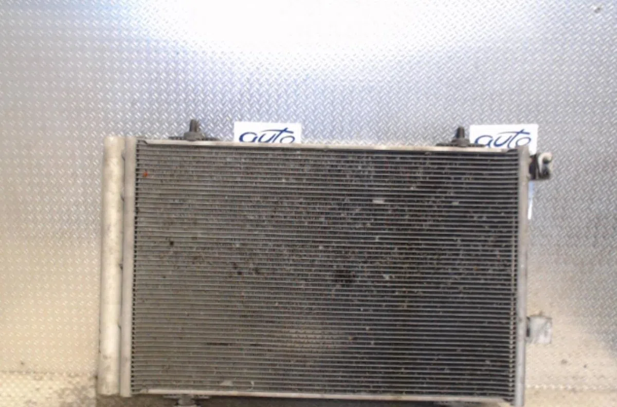Condenseur clim CITROEN C5 2  C5 2 occasion — photo 2