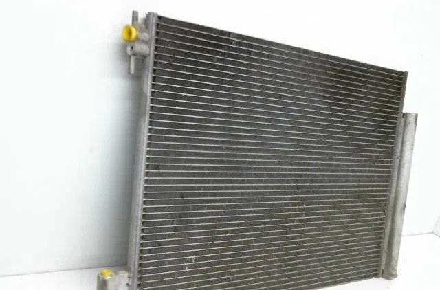 Condenseur clim Dacia DOKKER Monospace (KE_) 1.2 tce (kem0, keay) (2012) occasion — photo 2
