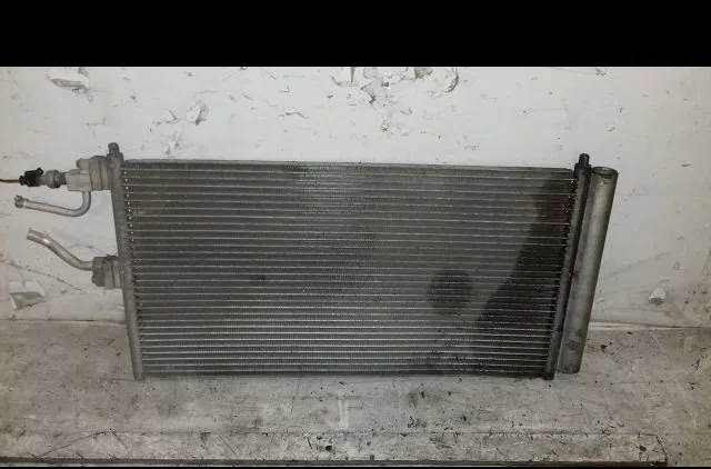 Condenseur clim Fiat IDEA (350_) 1.4 16v (2004) occasion — photo 2