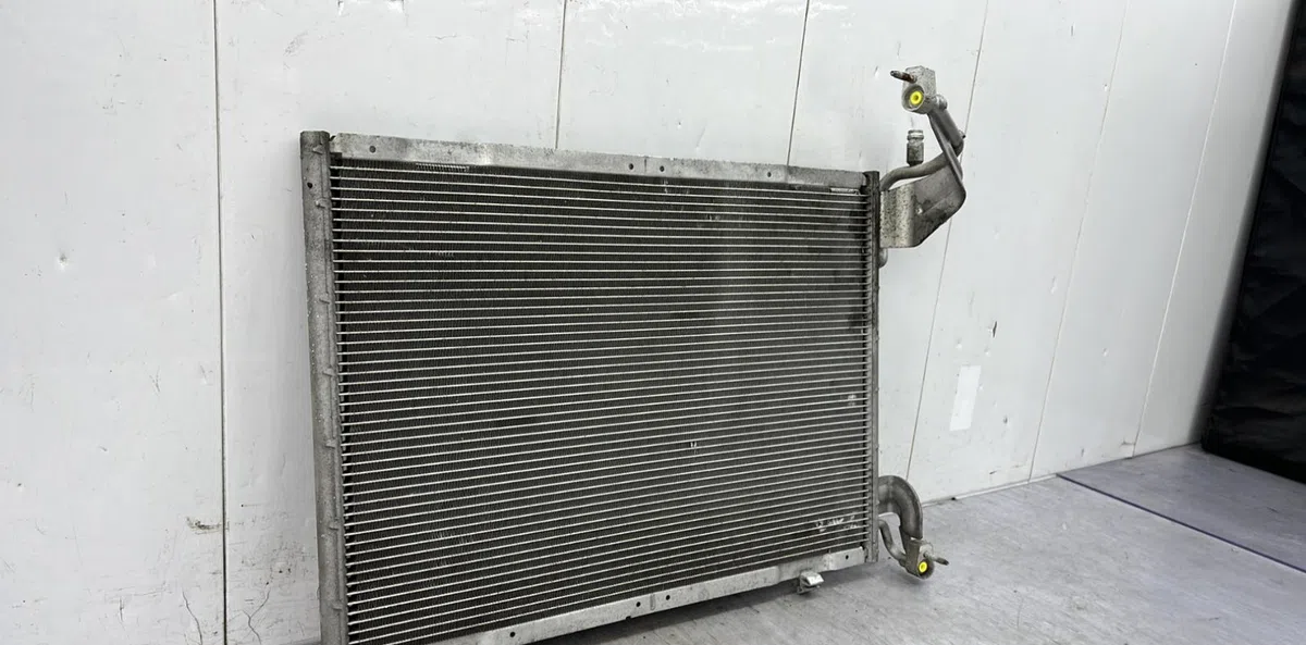 Condenseur clim FORD B-MAX occasion — photo 3