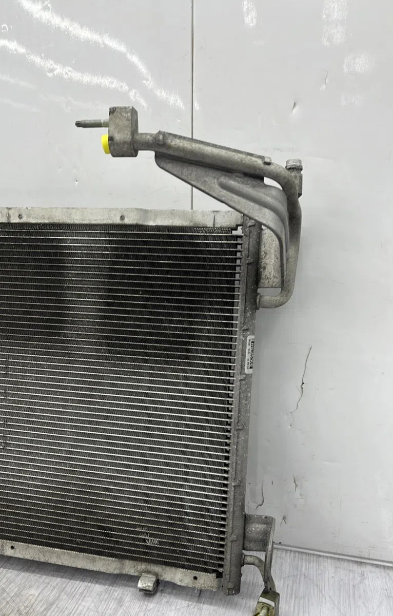 Condenseur clim FORD FIESTA 6 PHASE 2 occasion