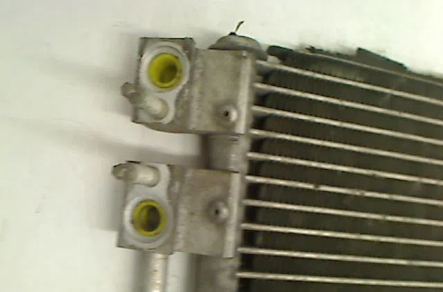 Condenseur clim Ford FIESTA V (JH_, JD_) 1.4 16v (2001-2008) 5 portes occasion — photo 2