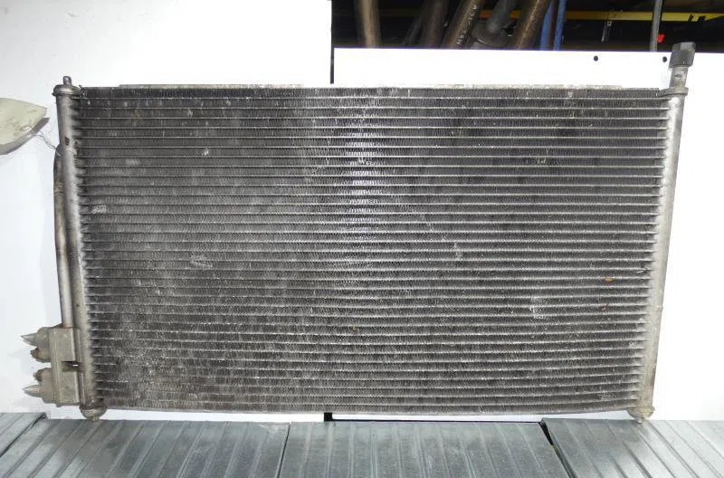 Condenseur clim FORD FOCUS 1 BREAK occasion