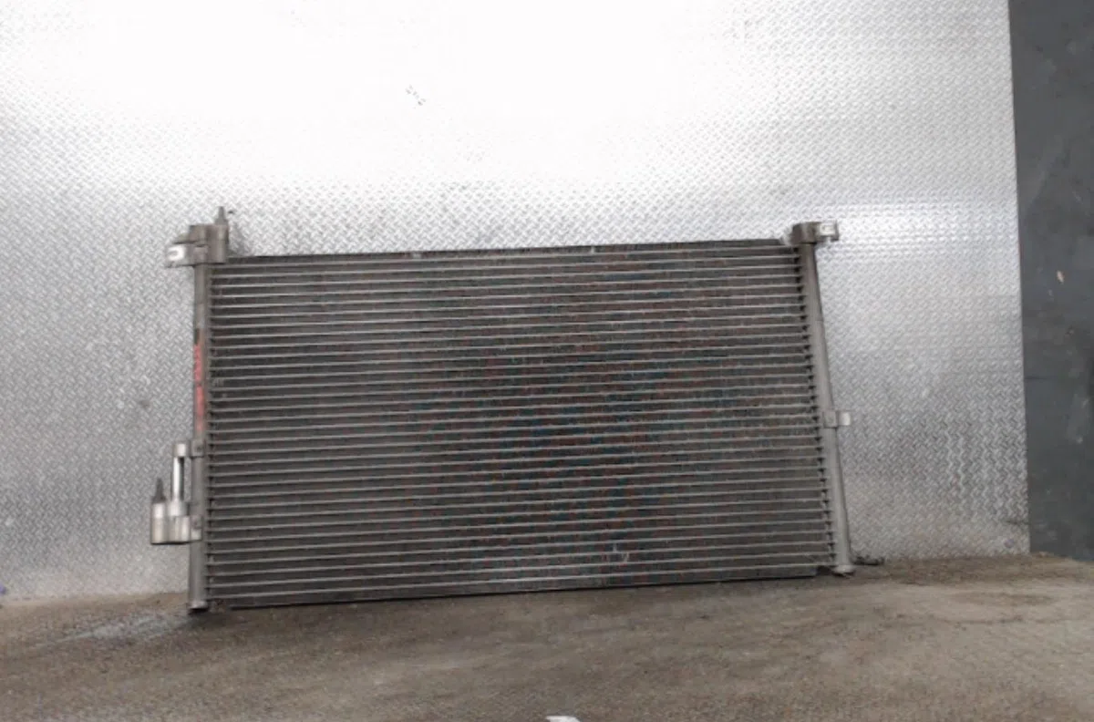 Condenseur clim Ford MONDEO III (B5Y) 2.0 tdci (2001-2007) 5 portes occasion — photo 3