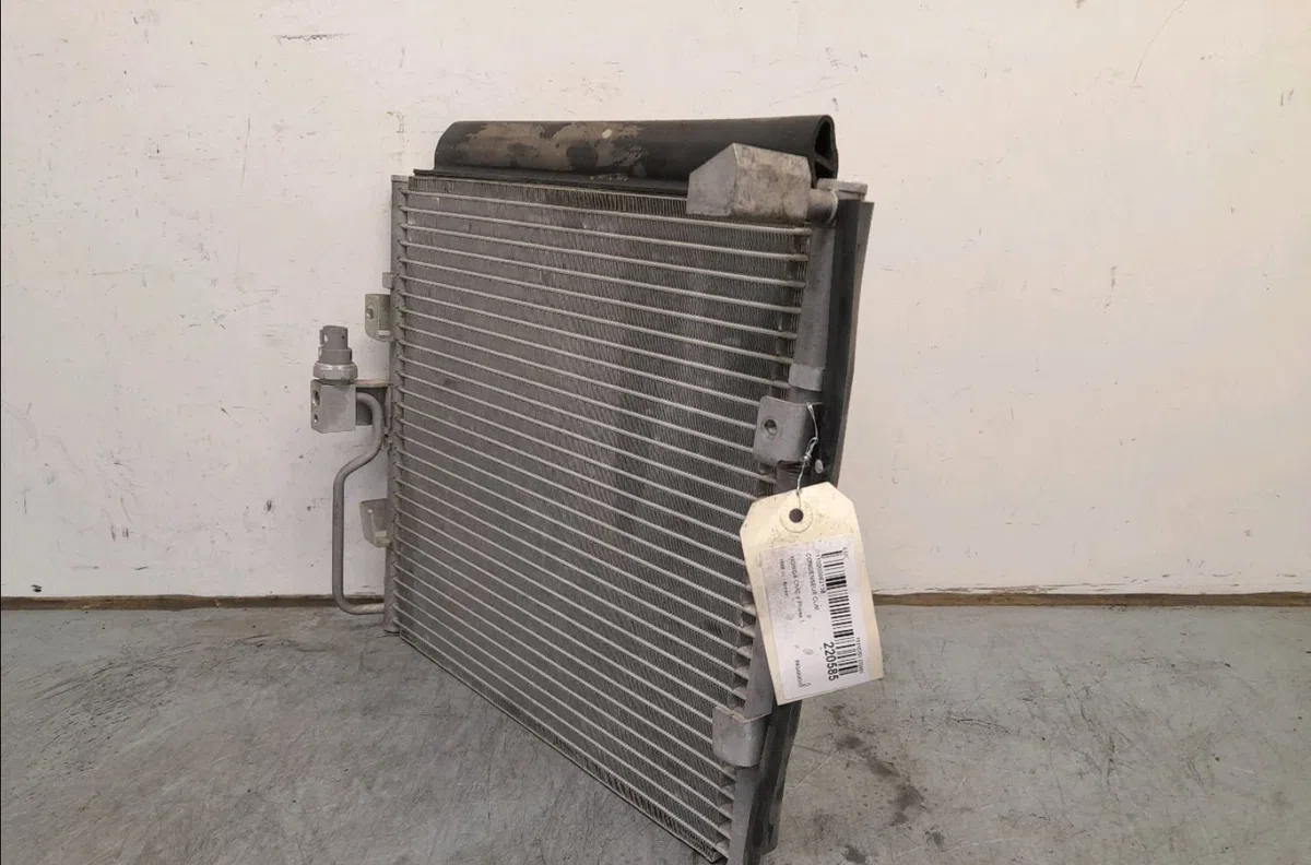 Condenseur clim Honda CIVIC VI Fastback (MA, MB) 1.4 i (ma8, mb2) (1995-2001) occasion — photo 2