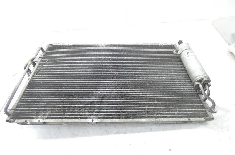 Condenseur clim KIA CARENS 2 occasion — photo 2
