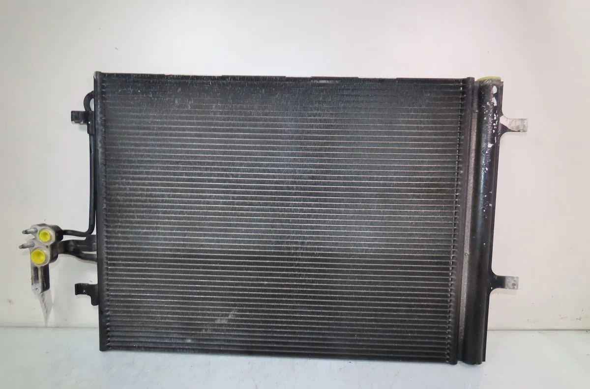 Condenseur clim Land rover RANGE ROVER EVOQUE (L538) 2.2 d 4x4 (2011-2019) occasion — photo 2