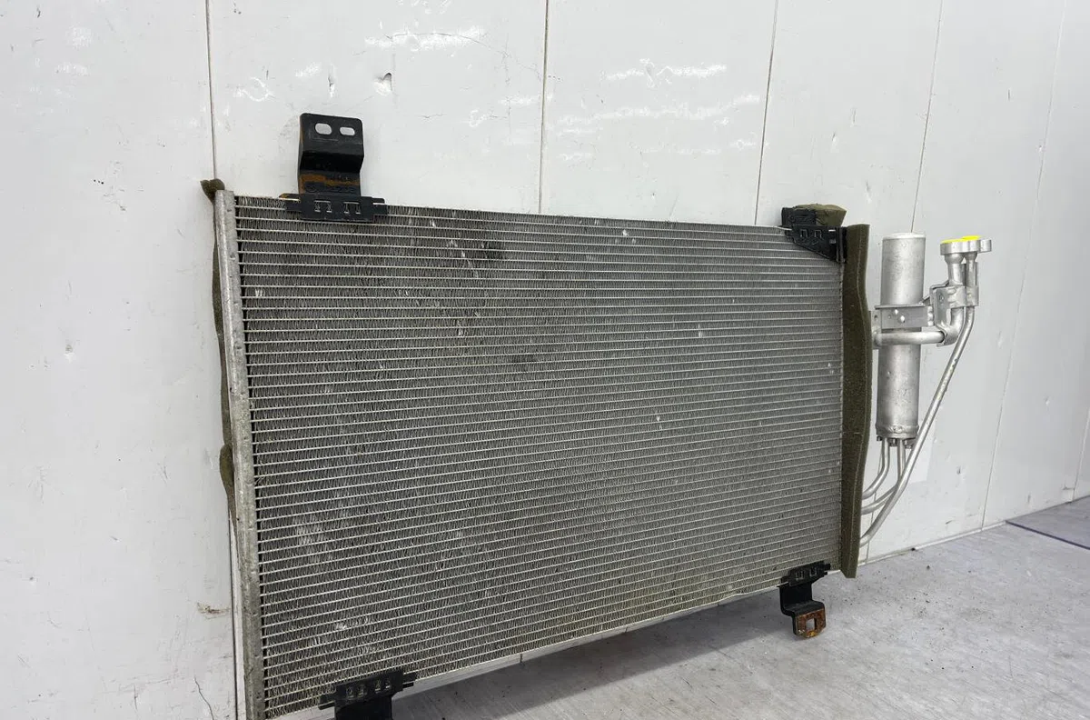 Condenseur clim MAZDA 2 3 PHASE 2 occasion — photo 2