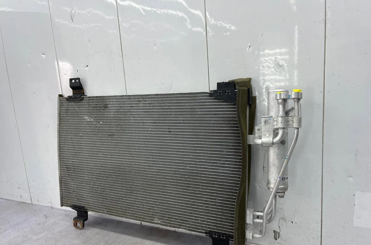 Condenseur clim MAZDA 2 3 PHASE 2 occasion — photo 4