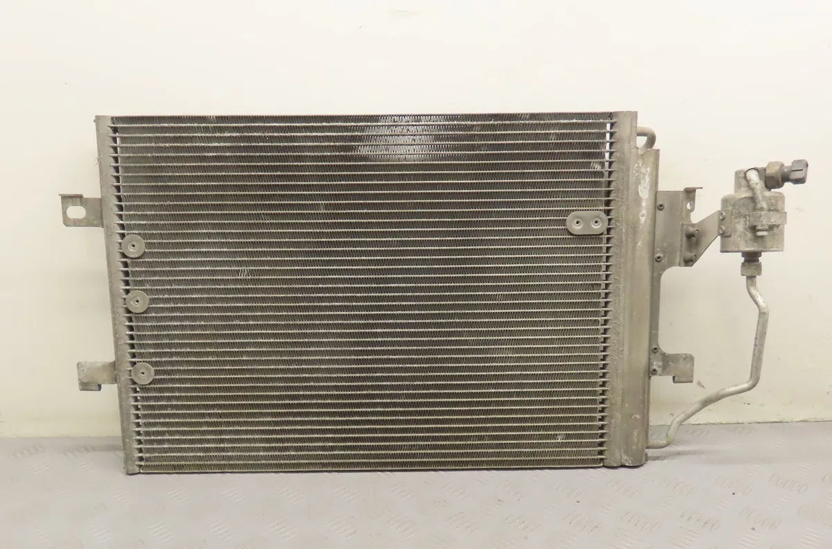 Condenseur clim Mercedes-benz CLASSE A (W168) A 160 (168.033, 168.133) (1997-2004) occasion