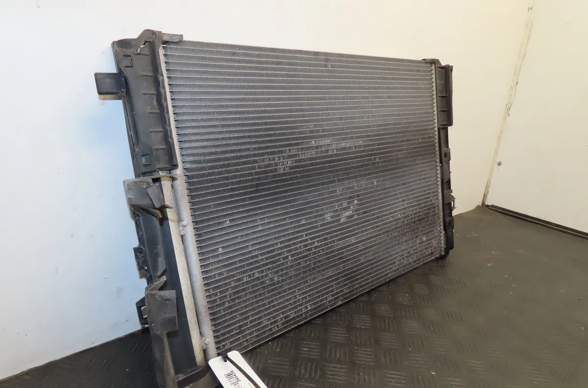 Condenseur clim Mercedes-benz CLASSE A (W176) A 180 (176.042) (2012-2018) occasion — photo 2