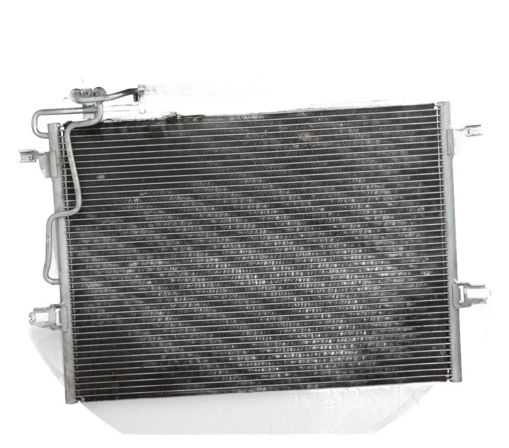 Condenseur clim Mercedes-benz CLS (C219) Cls 320 cdi (219.322) (2005-2010) occasion — photo 3