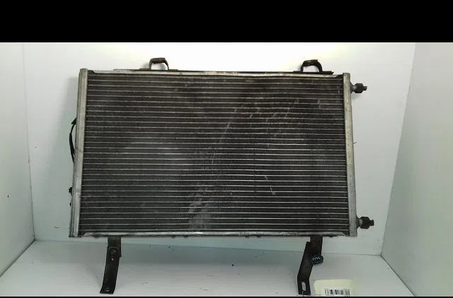 Condenseur clim Mercedes-benz SLK (R170) 200 (170.435) (1996-2000) occasion — photo 2