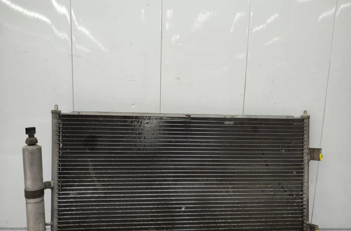 Condenseur clim NISSAN ALMERA TINO PHASE 2 occasion — photo 3