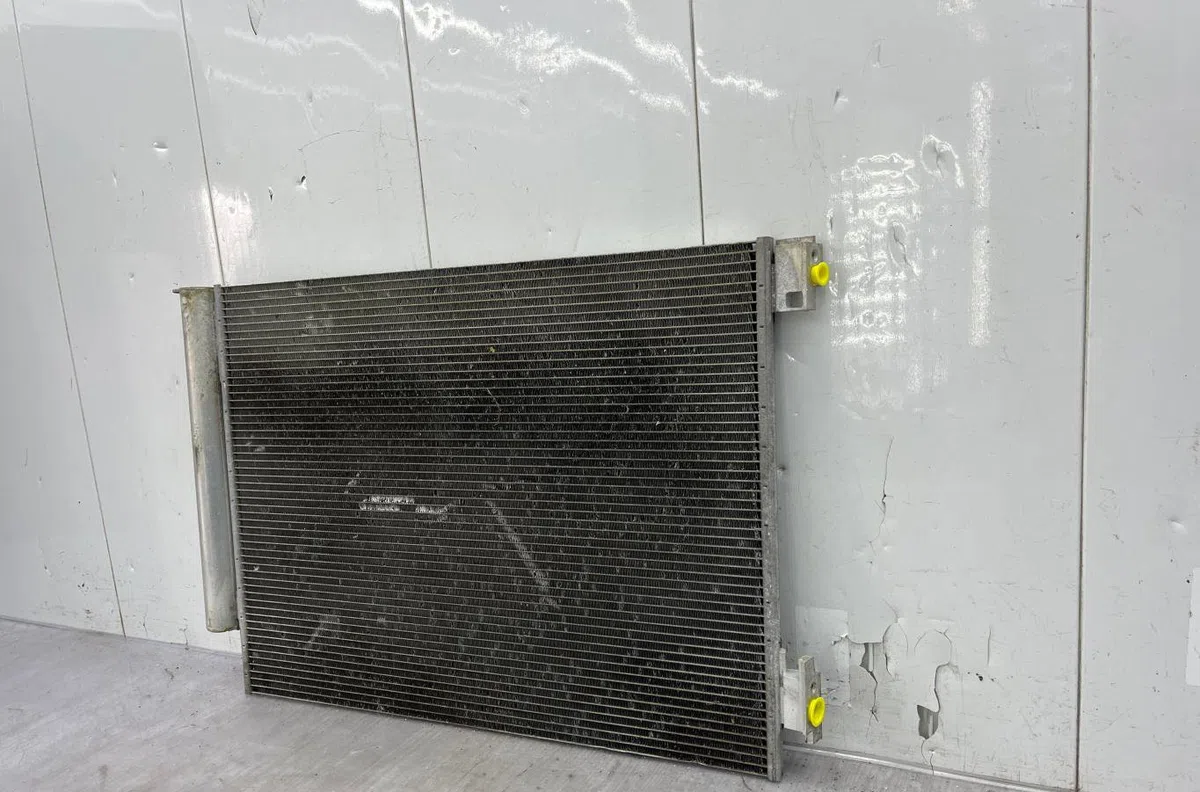 Condenseur clim NISSAN MICRA 5 occasion — photo 2