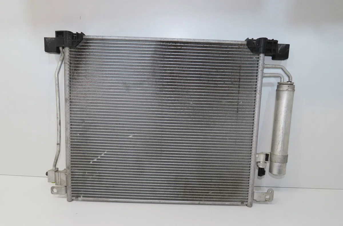 Condenseur clim Nissan PULSAR 3-5 portes (C13) 1.2 dig-t (2014) occasion — photo 2