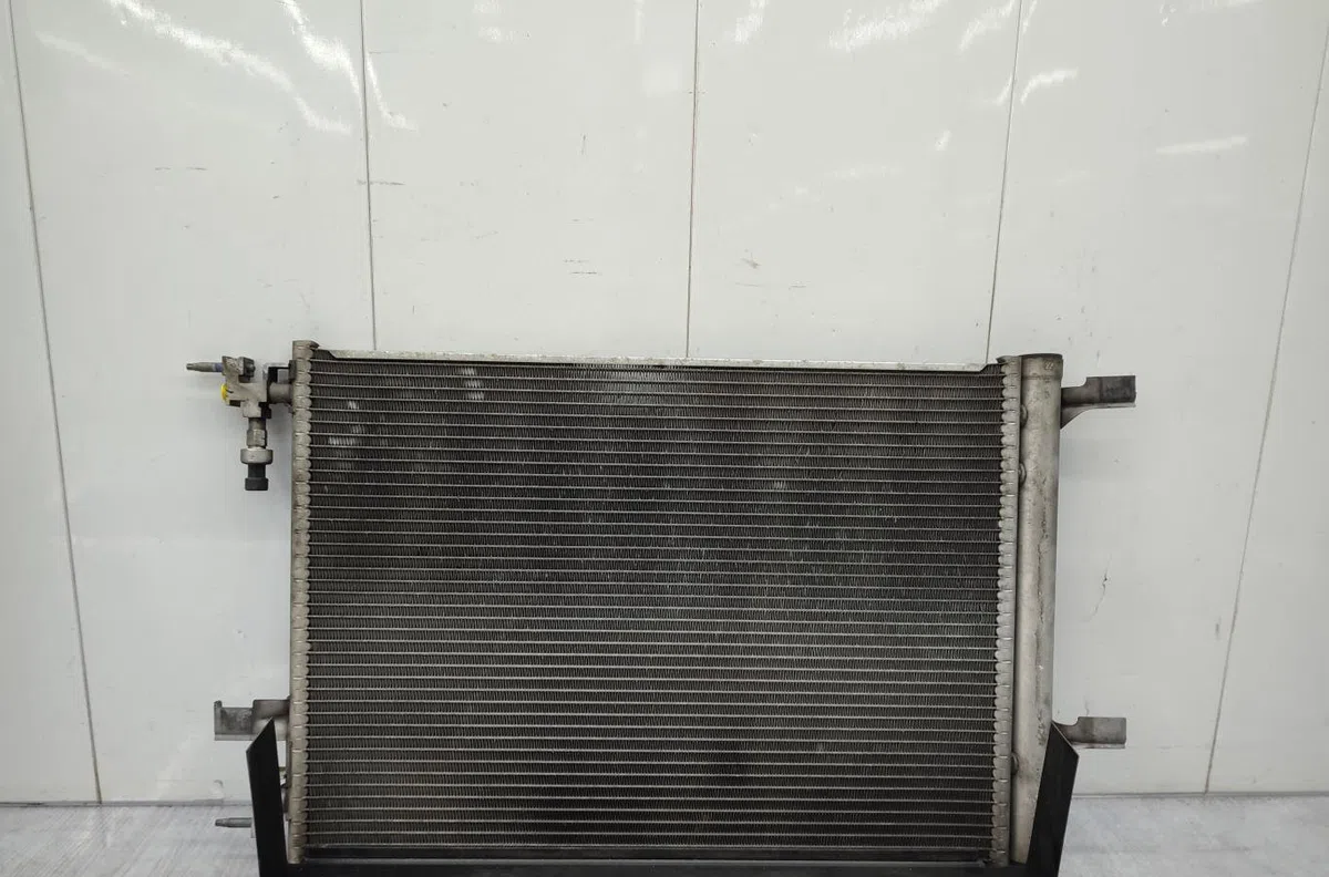 Condenseur clim OPEL ASTRA J PHASE 1 occasion — photo 3