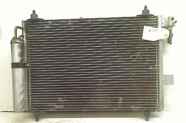 Condenseur clim Peugeot 407 (6D_) 2.0 hdi 135 (6drhrh, 6drhre, 6drhrg, 6drhrj) (2004-2010) 4 portes occasion