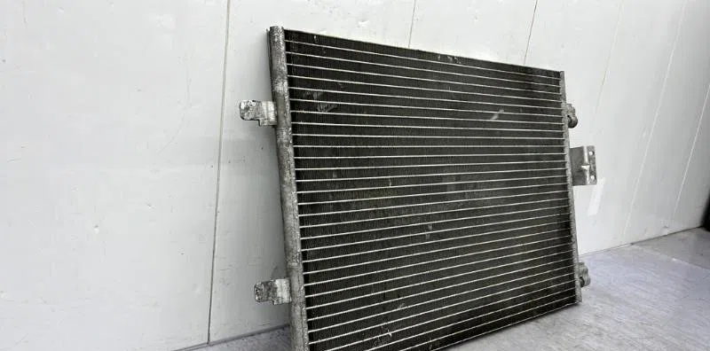 Condenseur clim RENAULT CLIO 2 PHASE 2 occasion