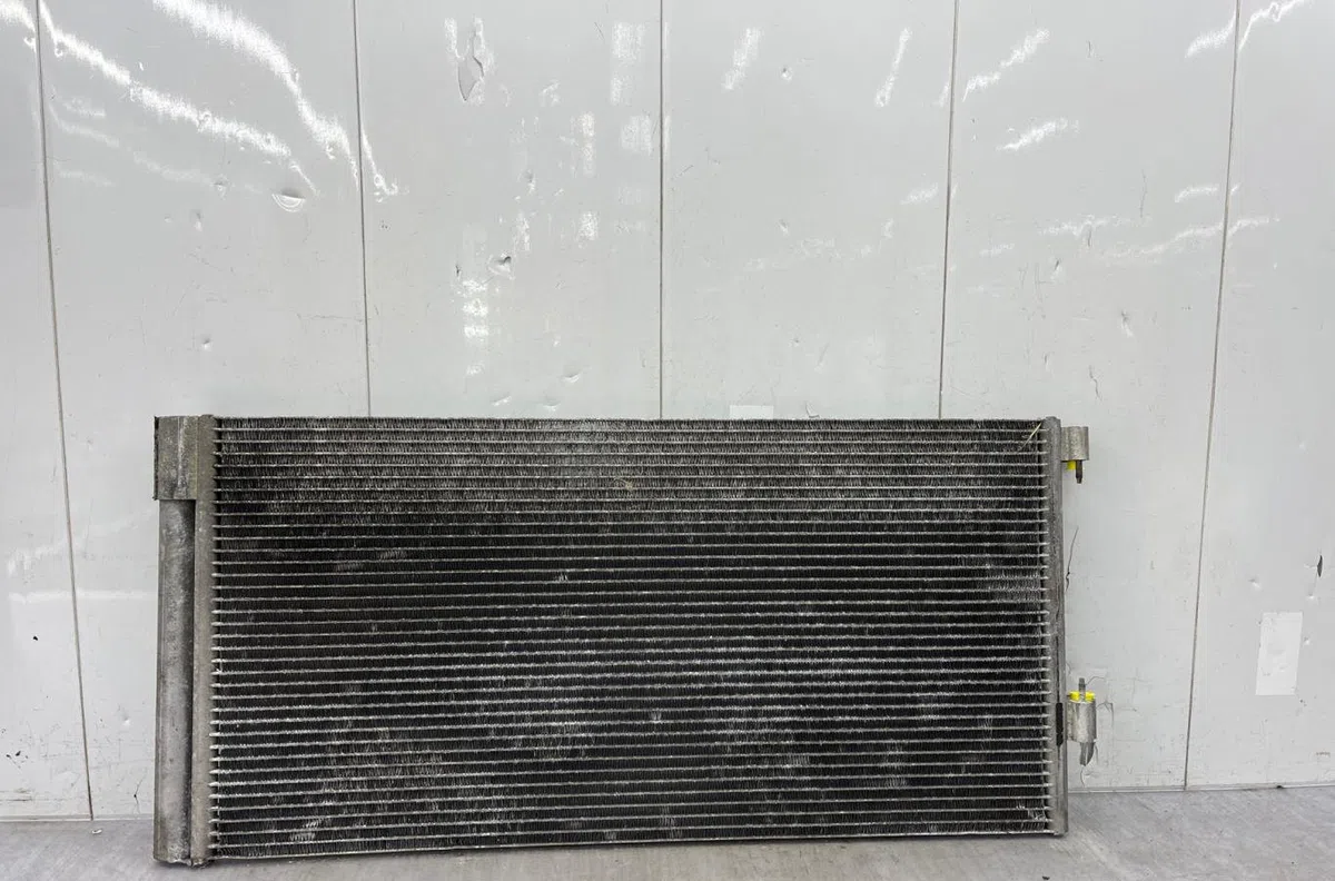Condenseur clim RENAULT LAGUNA 3 PHASE 2 BREAK occasion