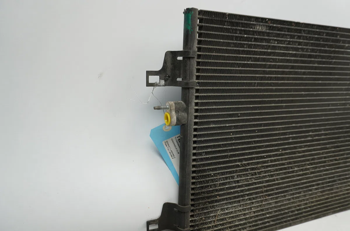 Condenseur clim Renault LAGUNA II (BG0-1_) 1.9 dci (2001-2007) occasion