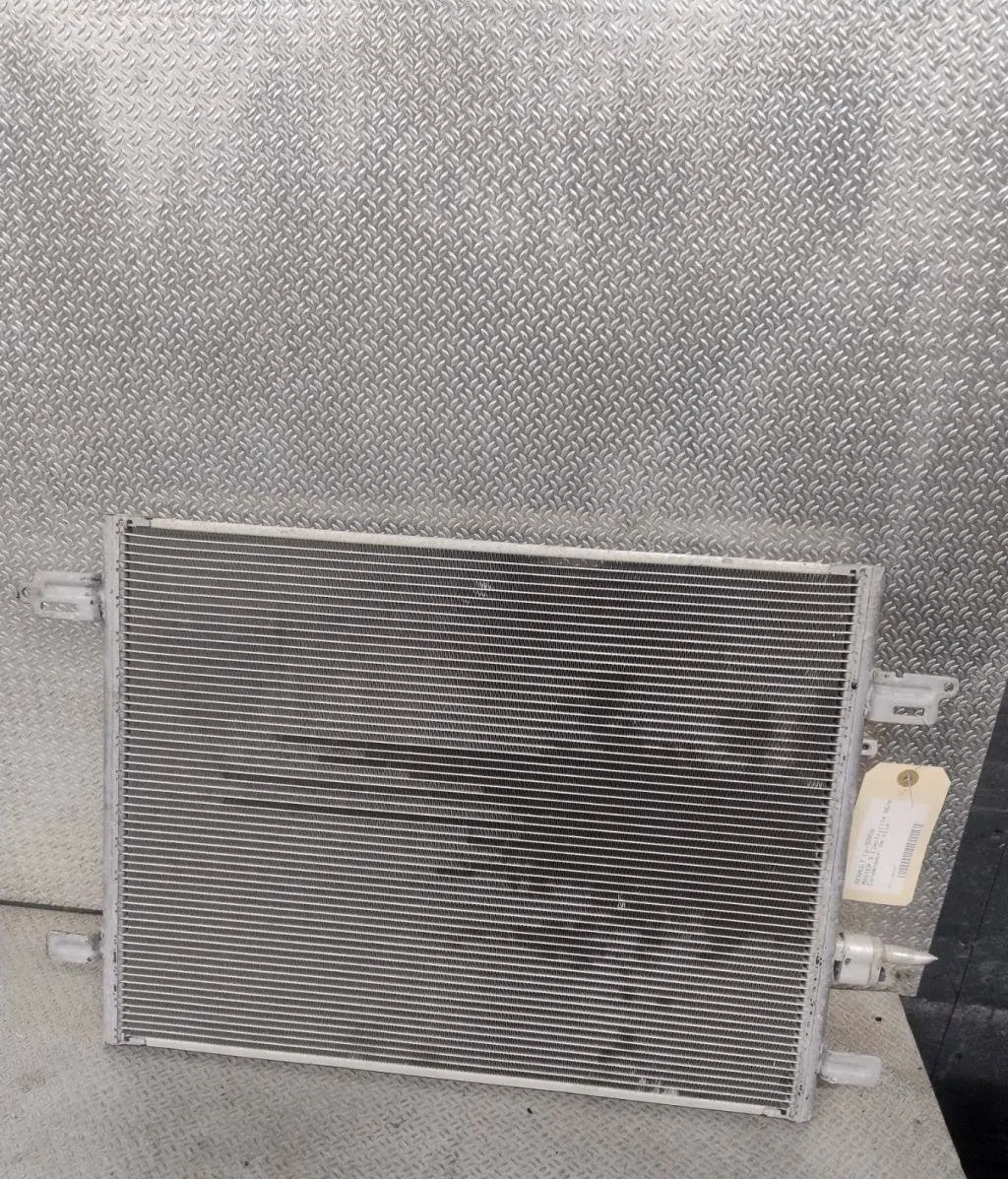 Condenseur clim Renault MASTER III Camion plate-forme-Châssis (EV, HV, UV) 2.3 dci 145 fwd (ev0e, ev0f, hv0e, hv0f, uv0e