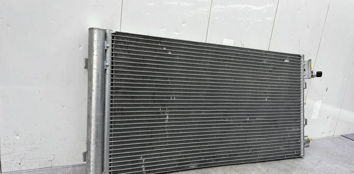 Condenseur clim RENAULT MEGANE 3 PHASE 3 BREAK occasion