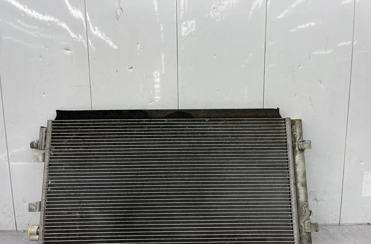 Condenseur clim RENAULT MEGANE 3 PHASE 3 occasion