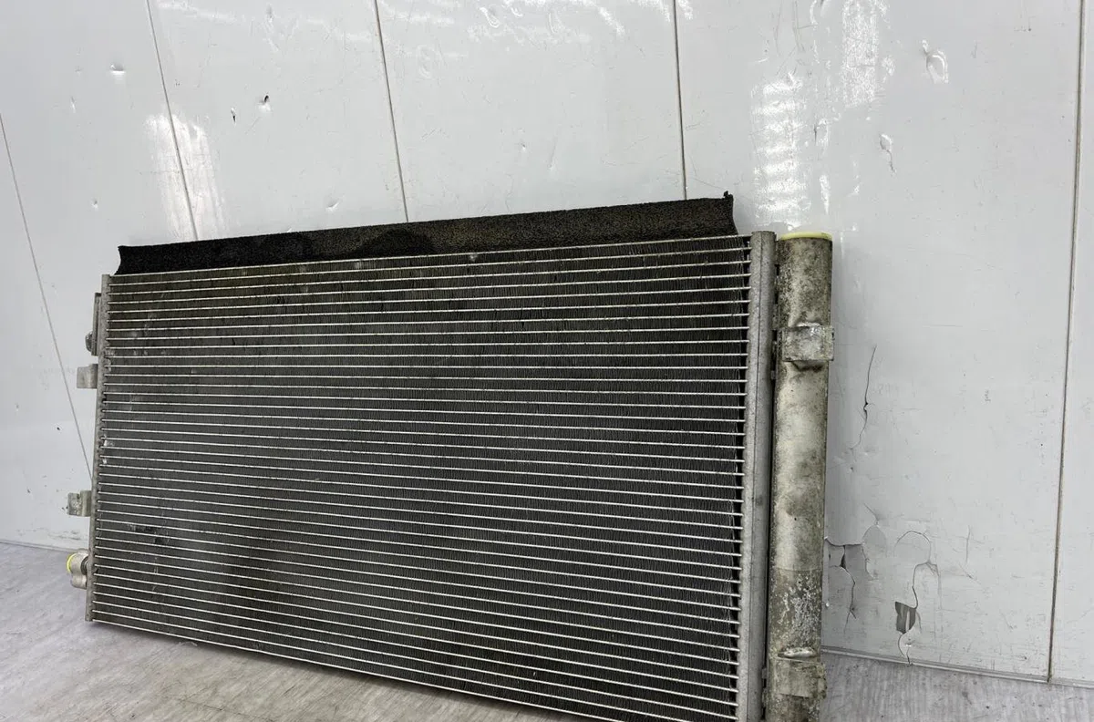 Condenseur clim RENAULT MEGANE 3 PHASE 3 occasion