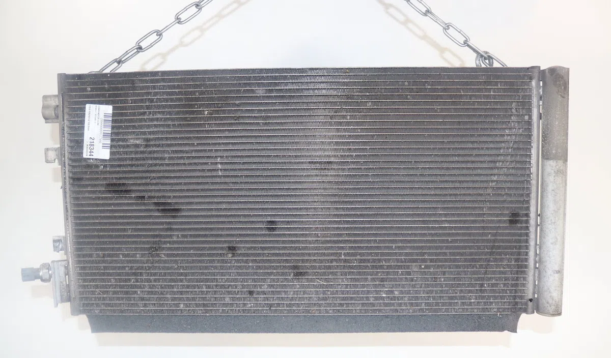 Condenseur clim Renault MEGANE III 3-5 portes (BZ0-1_, B3_) 1.5 dci (bz1g, bz1w, bz0r) (2013-2015) 5 portes occasion