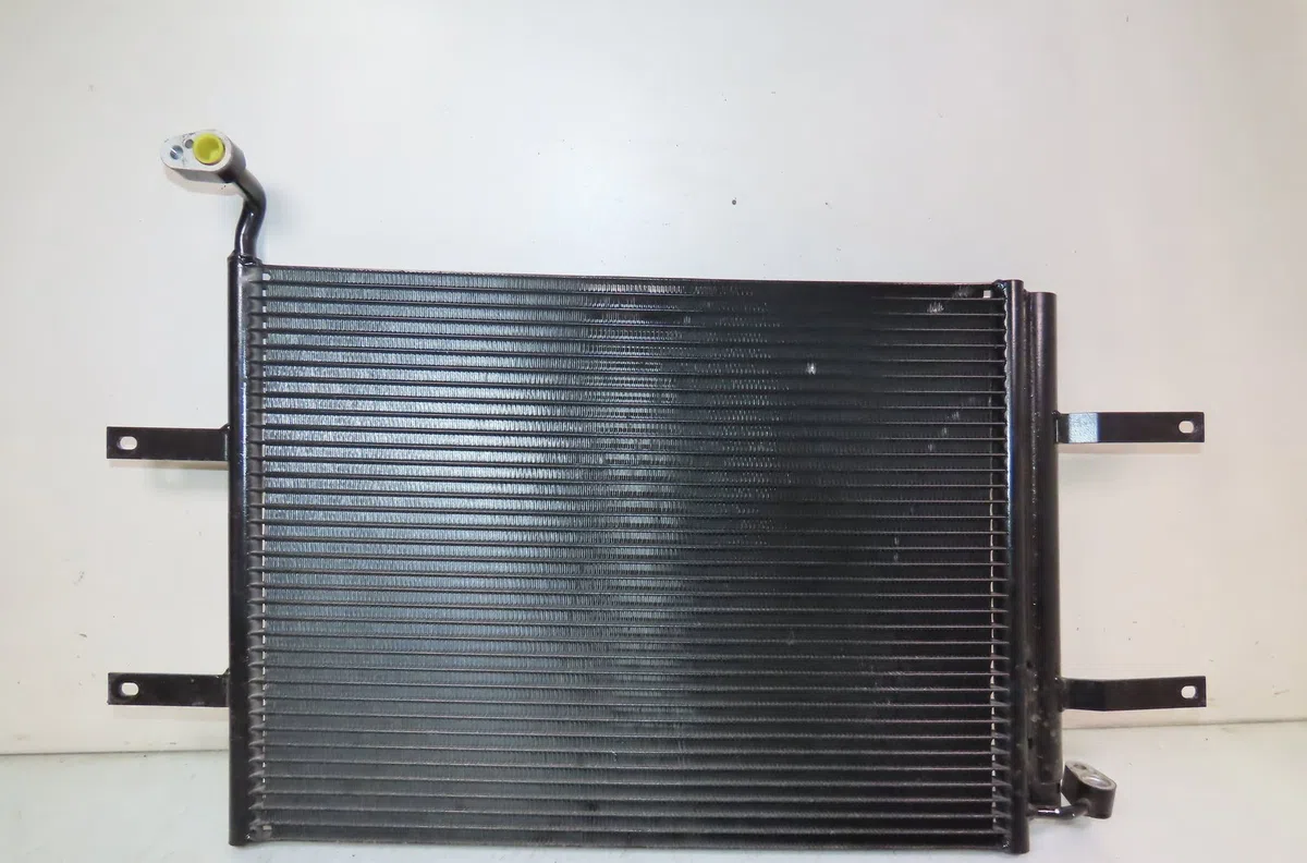 Condenseur clim Seat IBIZA III (6L1) 1.9 tdi (2002-2009) occasion