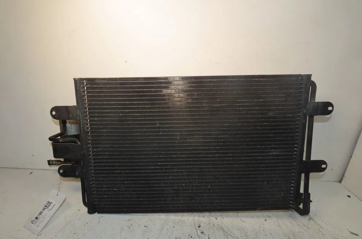 Condenseur clim Seat LEON (1M1) 1.9 tdi (1999-2006) occasion