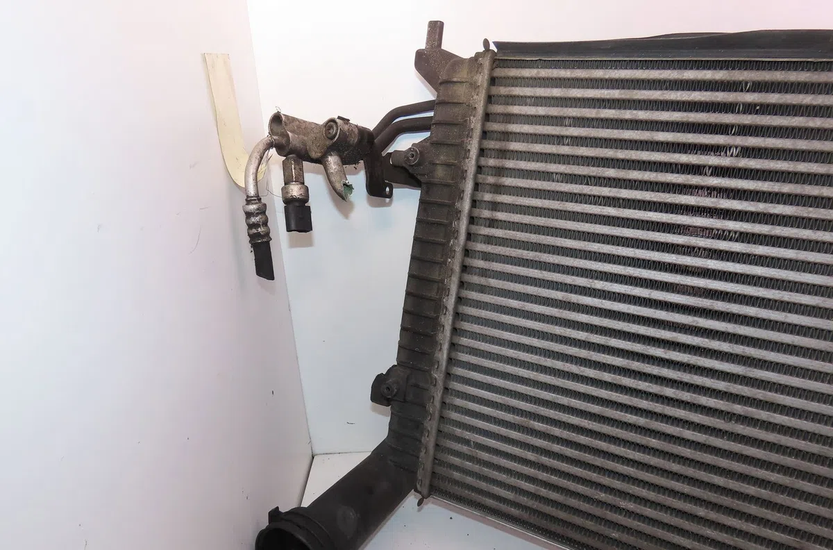 Condenseur clim Seat LEON (1P1) 1.9 tdi (2005-2010) 5 portes occasion