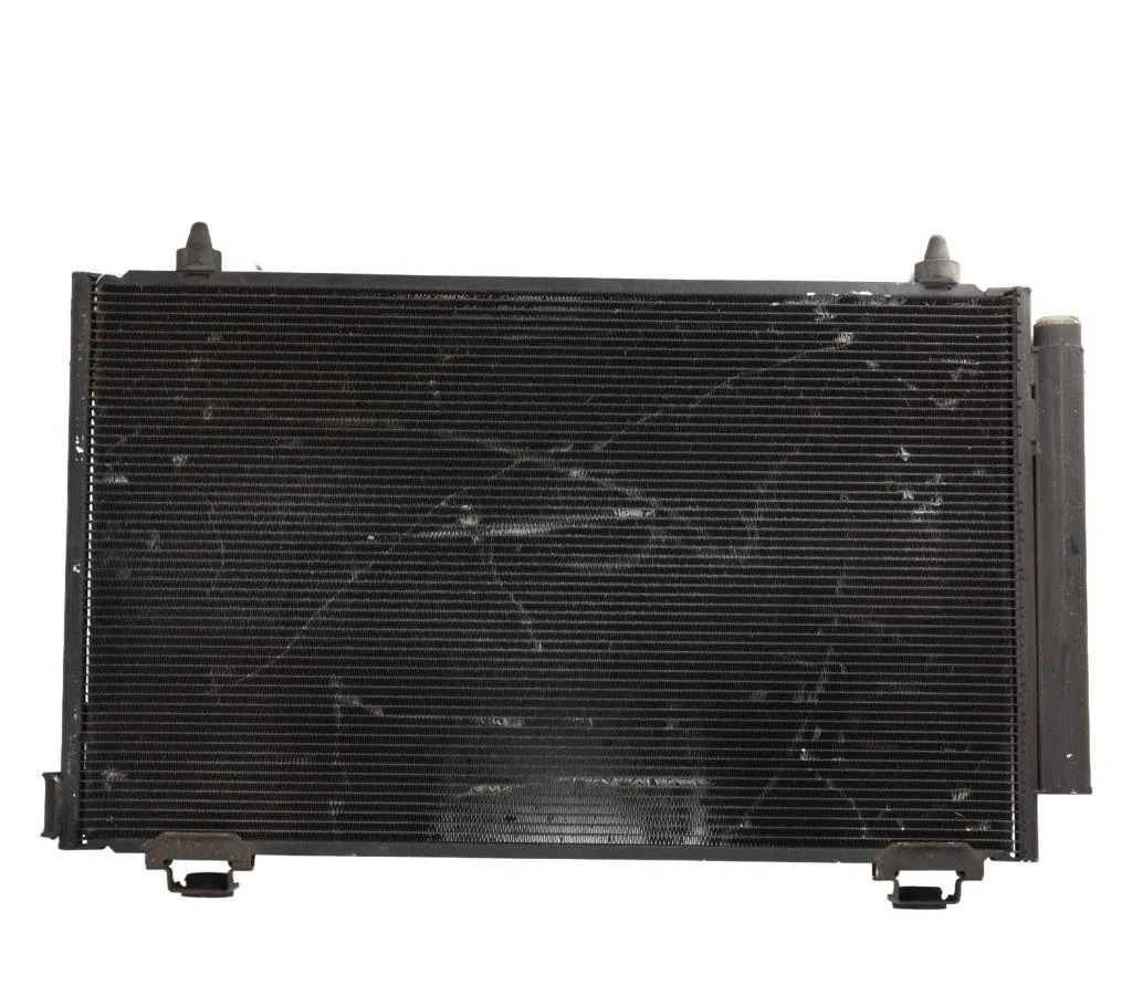 Condenseur clim Toyota COROLLA Verso (ZER_, ZZE12_, R1_) 2.0 d-4d (cur10_) (2004-2009) occasion