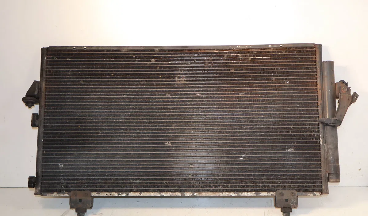 Condenseur clim Toyota RAV 4 II (_A2_) 2.0 d 4wd (cla20_, cla21_) (2001-2005) occasion