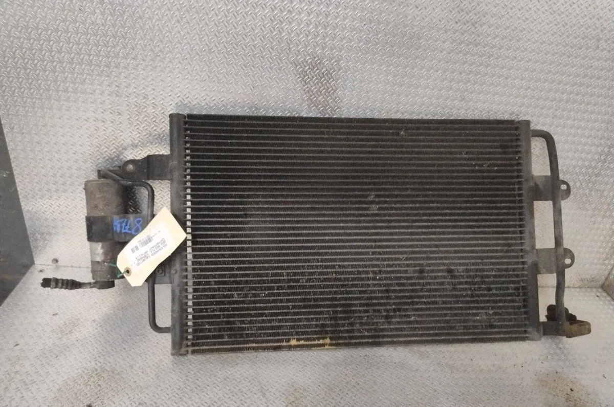 Condenseur clim VOLKSWAGEN NEW BEETLE 1  NEW BEETLE 1 PHASE 1 occasion