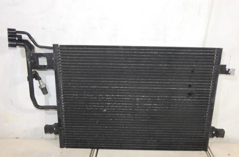 Condenseur clim VOLKSWAGEN PASSAT 4 PHASE 2 BREAK occasion