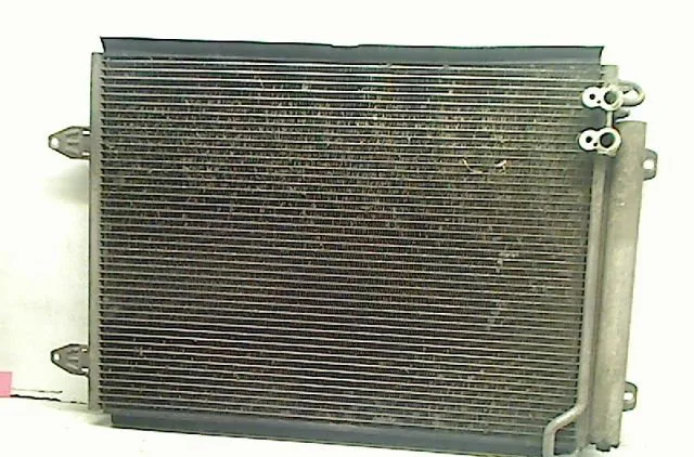 Condenseur clim Volkswagen PASSAT B6 (3C2) 1.9 tdi (2005-2010) 4 portes occasion
