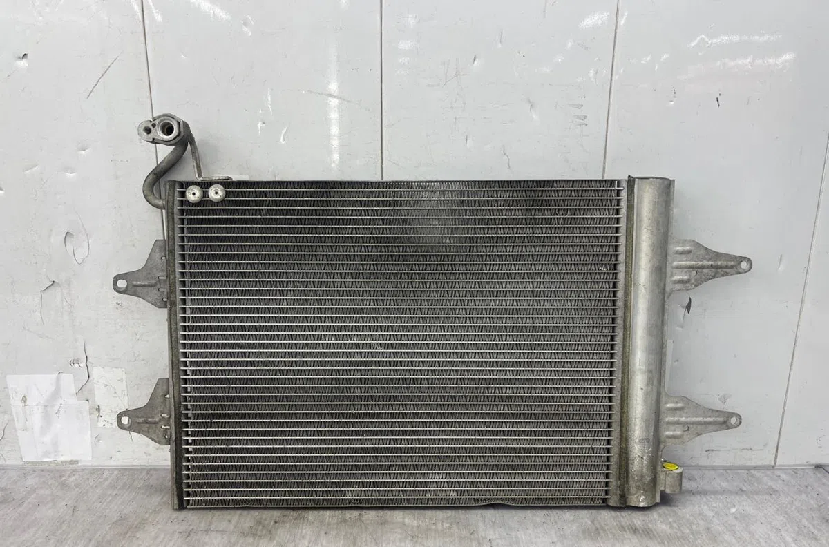 Condenseur clim VOLKSWAGEN POLO 4 PHASE 1 occasion